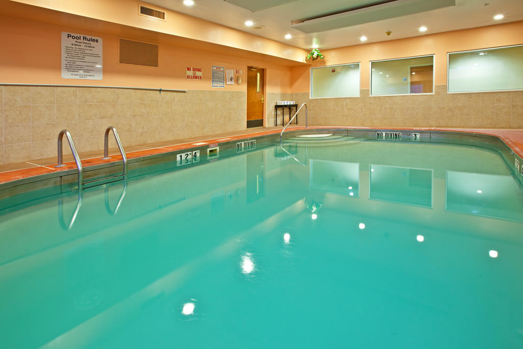Holiday Inn Express Hotel & Suites Harrison Zewnętrze zdjęcie